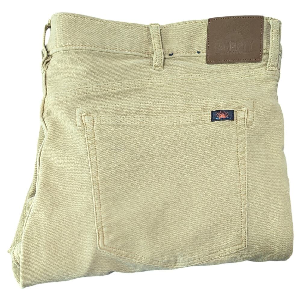 Faherty Jeans Mens 40x34 Beige Stretch Denim Pants (Measures 43x33) M1-6